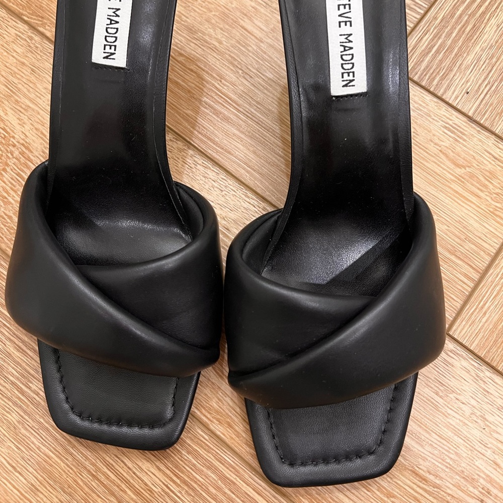 Black sandals